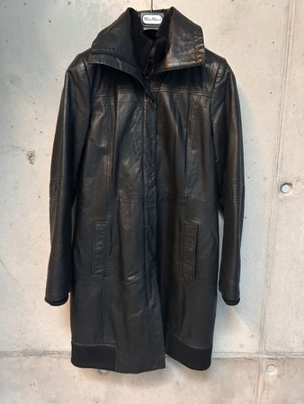 True Vintage Danier Women’s Leather Coat size S 36-38