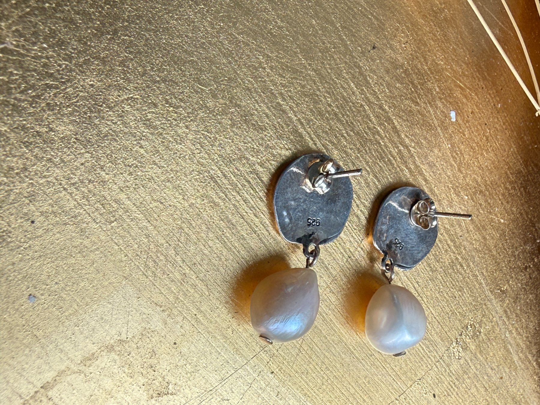 Orecchini pendenti & Orecchini a lobo: 925 Silber Ohrstecker mit Perlenanhänger – Nuovo e nell'imballaggio originale da Maienfeld venduto da Cmicky 3