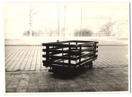 Fotografie Transportwagen mit Umzäunung