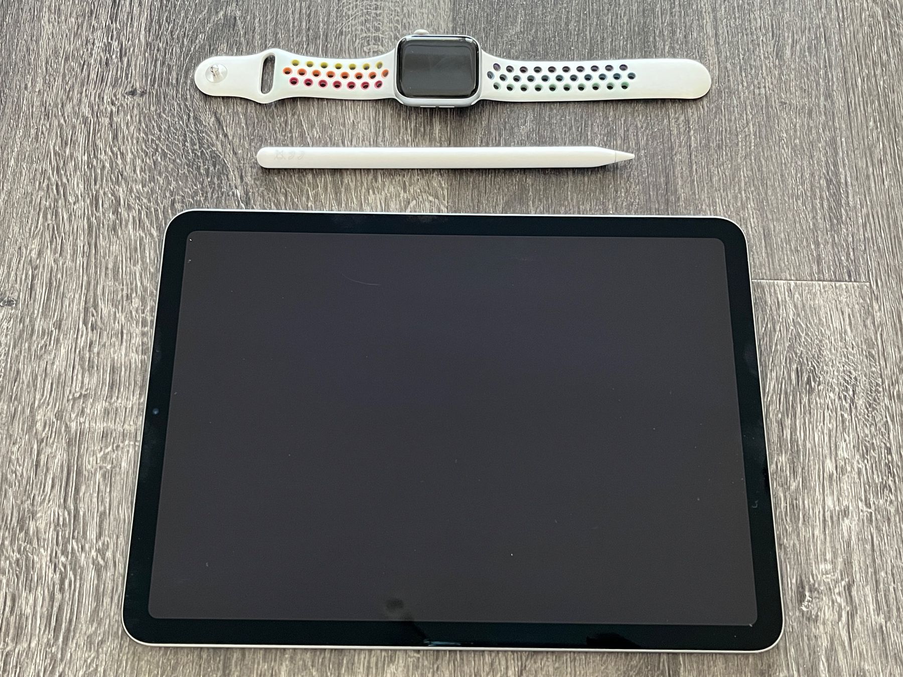 iPad Air 4, 256 Go, Wifi, Space Grey Pencil 2 + Apple Watch (D