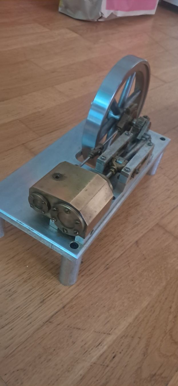 Kits de montage: Dampfmaschine Eigenbau Einzigartig – D'occasion à Spiez par dd7_5pz8 2