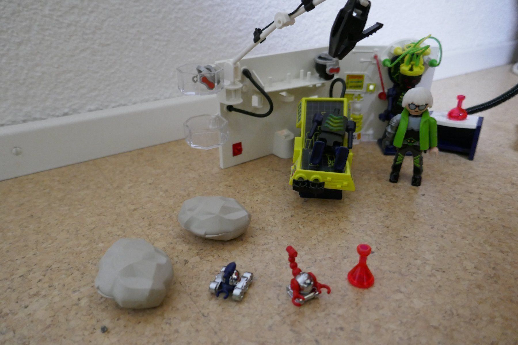 Playmobil Giocattoli: Playmobil Top Agents Roboter Labor 4880 – Usato da Ballwil venduto da goldi360 3