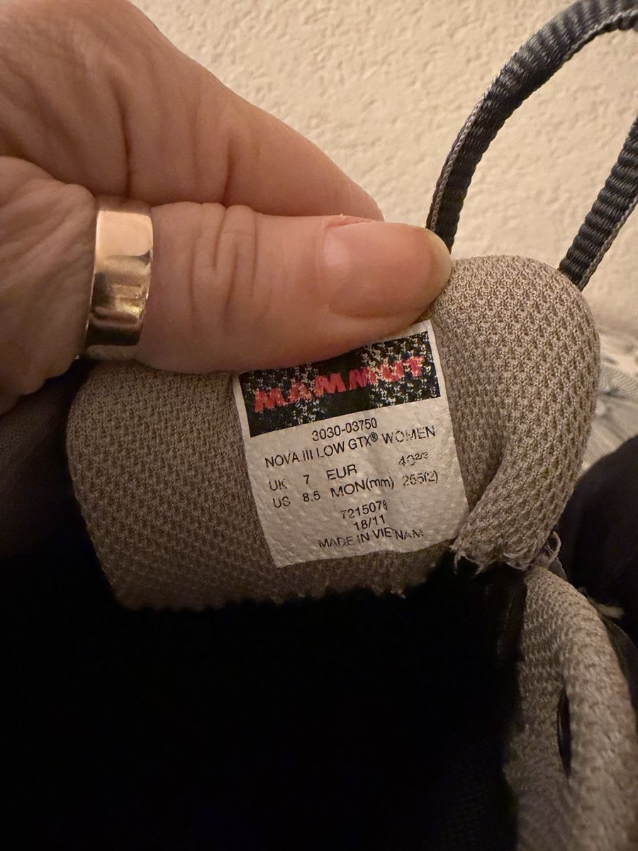 Mammut Scarpe da donna: Chaussures de marche Mammut goretex – Usato da Savagnier venduto da Pivovar2 2