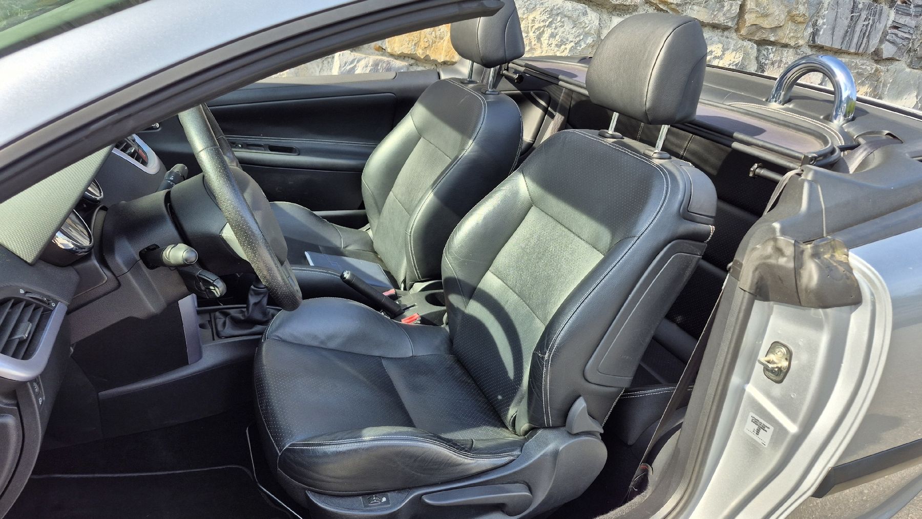 Peugeot Automobili: Peugeot 207 CC MFK 12.2025 – Usato da Brienzwiler venduto da Leon-258 6