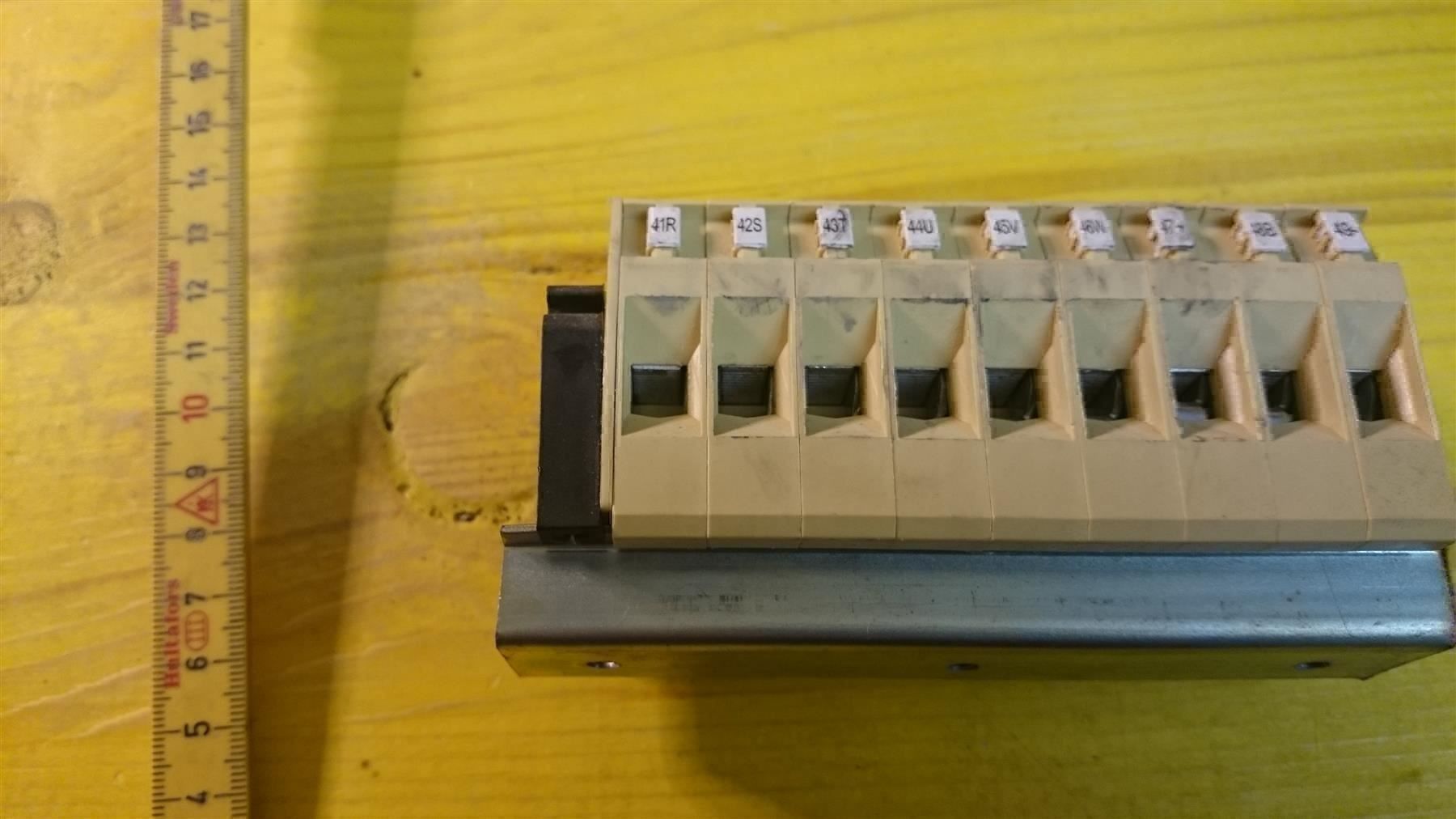 Alimentazione elettrica: Reihen Elektroklemmen – Usato da Glarus venduto da Mdelphi 4