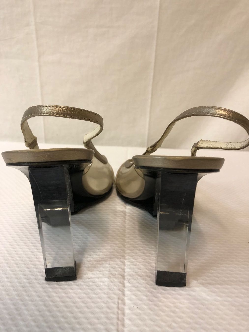 Armani Scarpe da donna: Giorgio Armani Pumps Grösse 39.5 – Usato da Brunnen venduto da Allerwaren 4