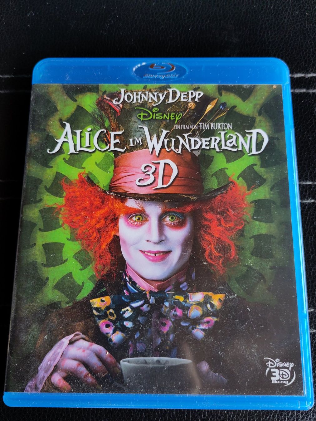 Tutti i DVDs: Alice im Wunderland 3D Blu-Ray – Usato da Trin venduto da ske-ske