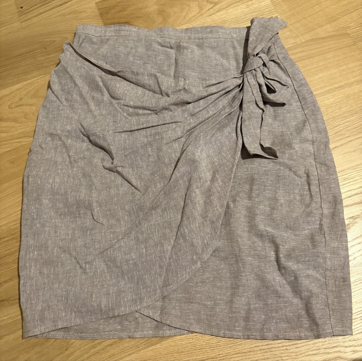 Gonne: Beige linen skirt M – Usato da Rolle venduto da gos_2xy5