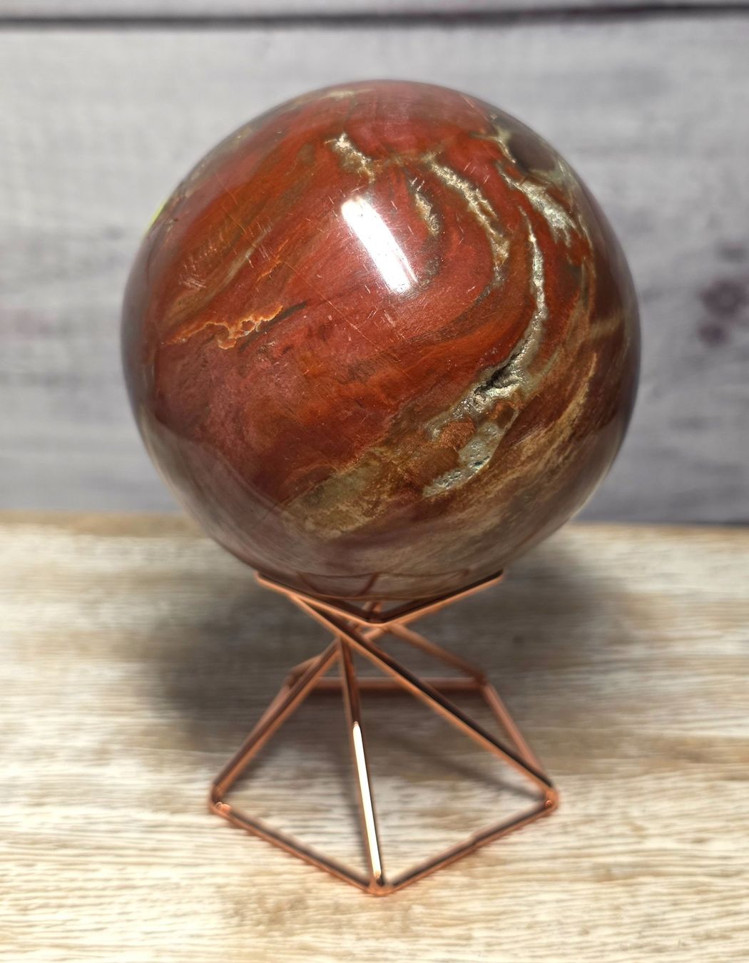 Articoli in legno: Versteinerte Holzkugel E 550g – Nuovo e nell'imballaggio originale da Matzingen venduto da Shay_Crystalz 1