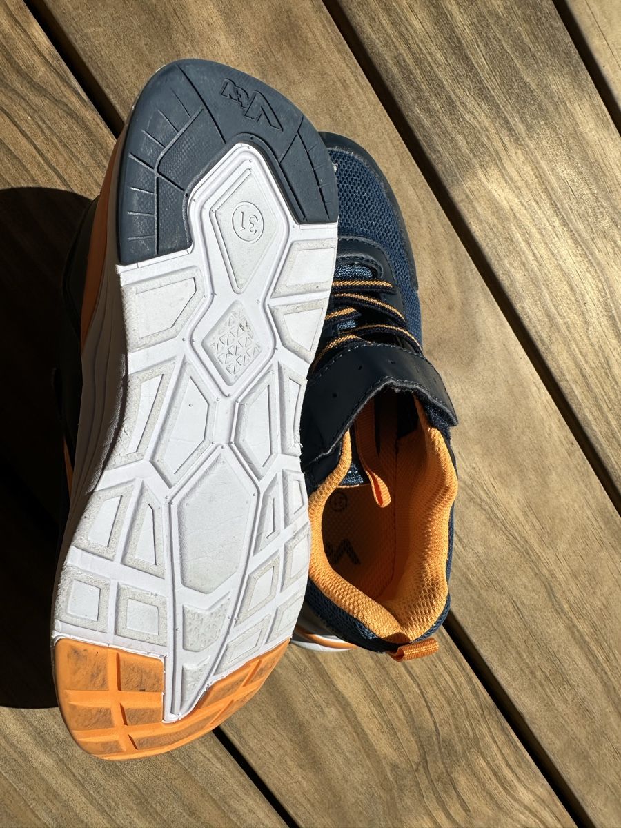 Scarpe da uomo: Coole Turnschuhe Gr. 31 – Usato da Bottighofen venduto da Tonic1977 1