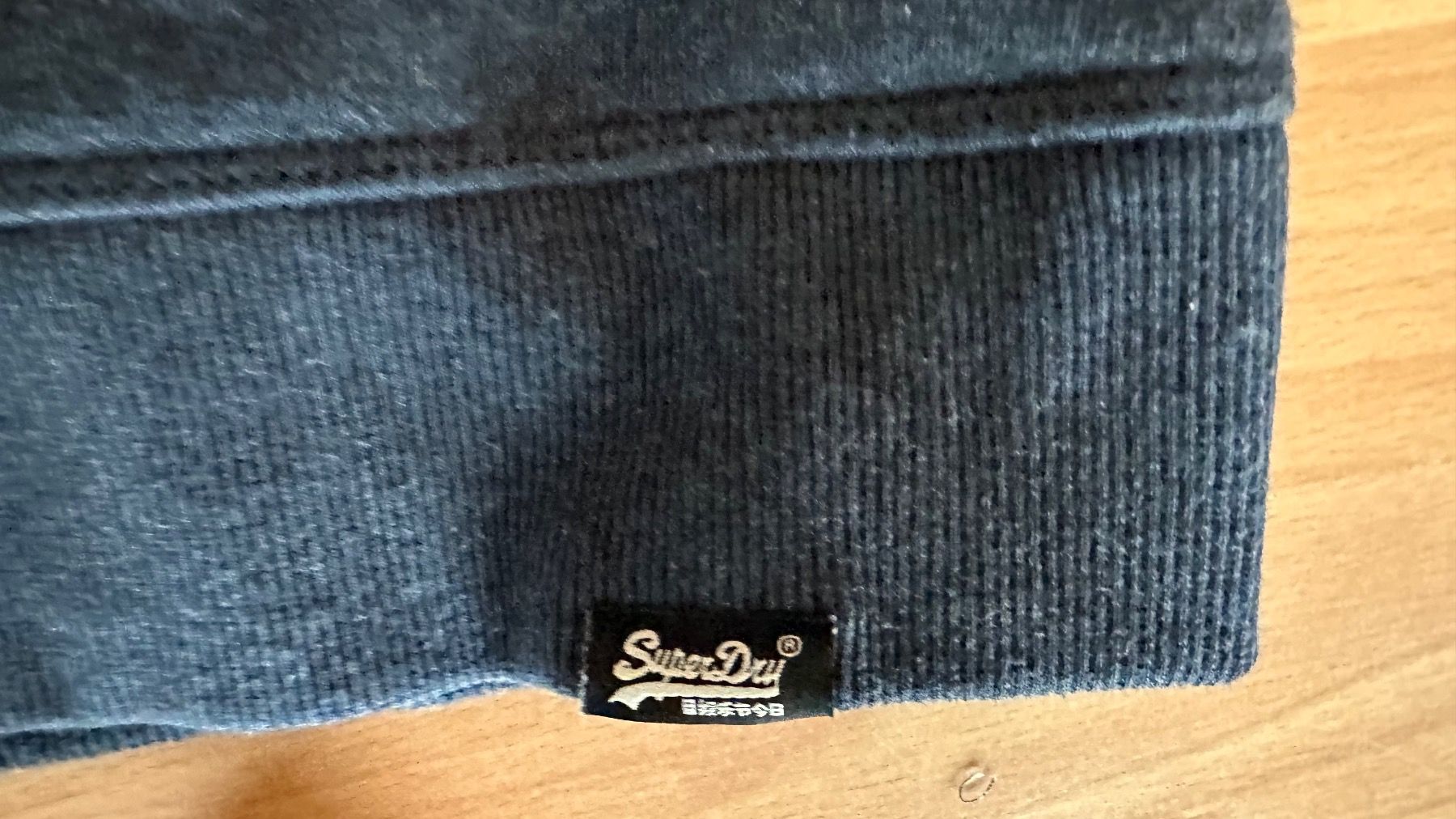 Pullover & Sweatshirts: Pullover Superdry navy marl Vintage Logo Crew Sweatshirt 40 – Gebraucht aus Winterthur von Secondhand-Family 2