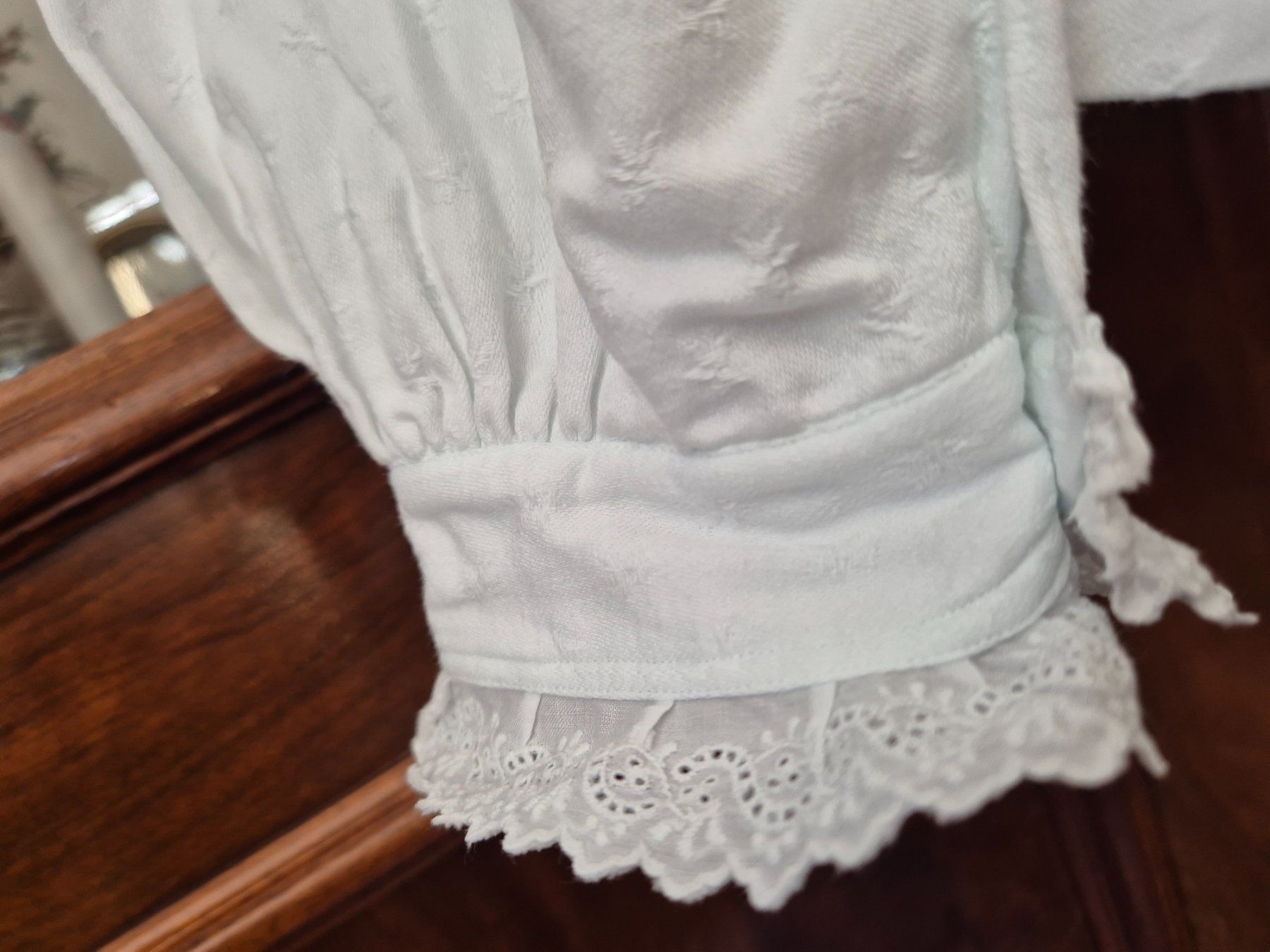 Costumi: Damen Trachten Bluse weiss antik – Usato da Bern venduto da aronari 5