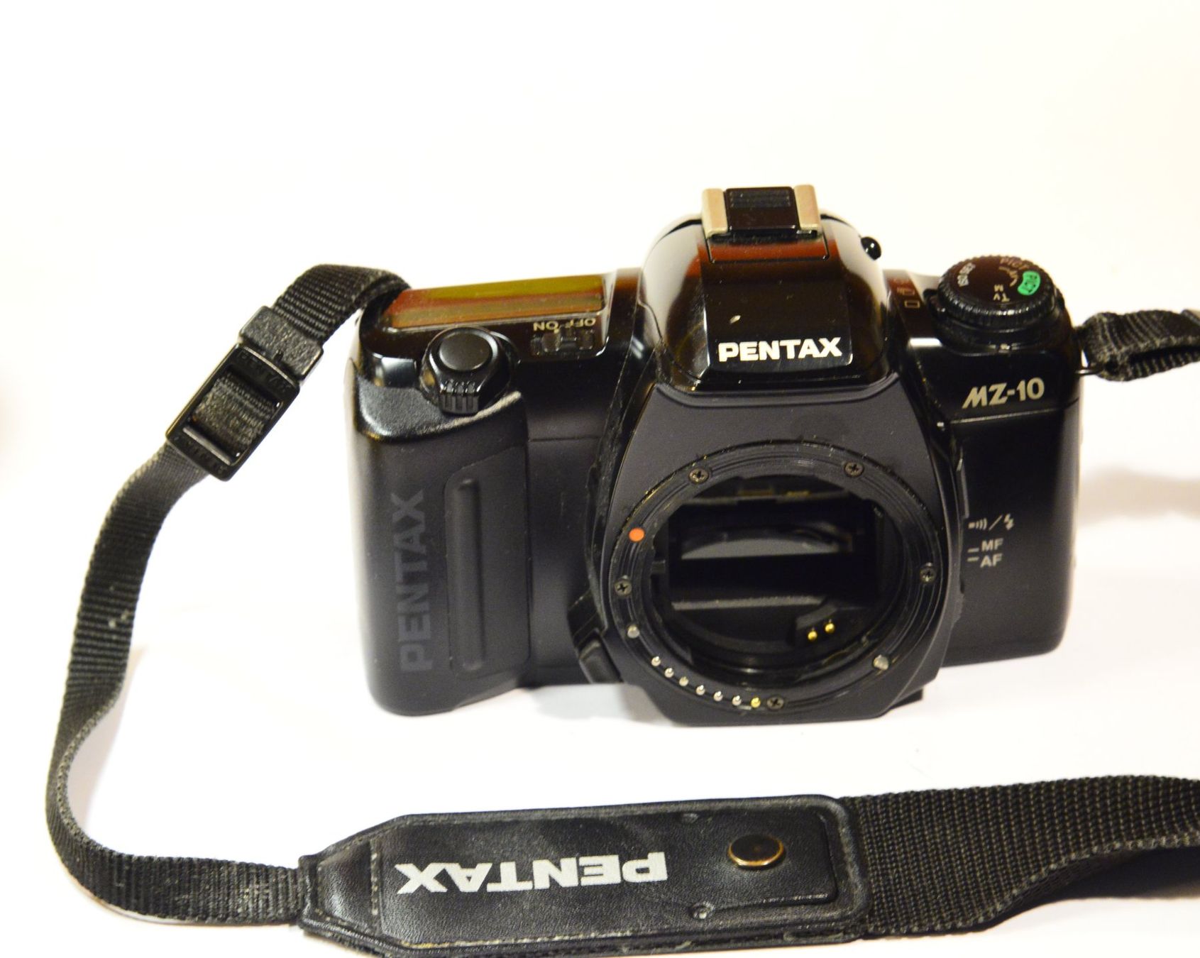 Pentax Fotocamera: Pentax MZ-10 Spiegelreflexkamera – Usato da Erlinsbach venduto da foto_5018