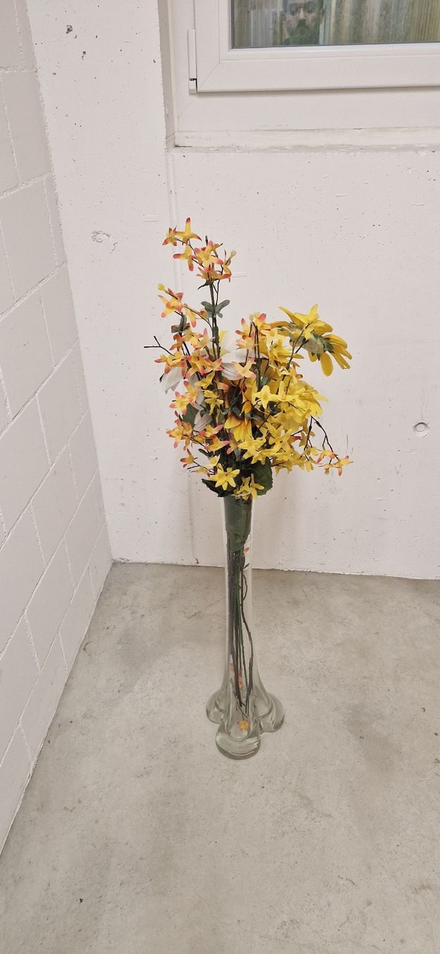 Bicchieri: Sonnenblumen-Strauss im Glas-Vase, Deko – Usato da Niederlenz venduto da scotti2000 1