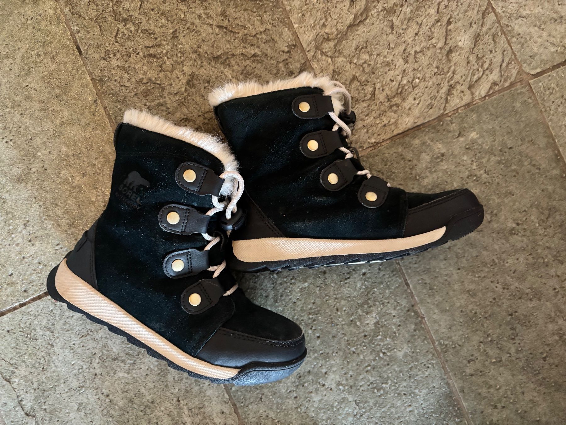 Sorel Scarpe per ragazzi: Sorel enfants 32 noir – Nuovo (secondo la descrizione) da Crans-Montana venduto da fmi_hxb9