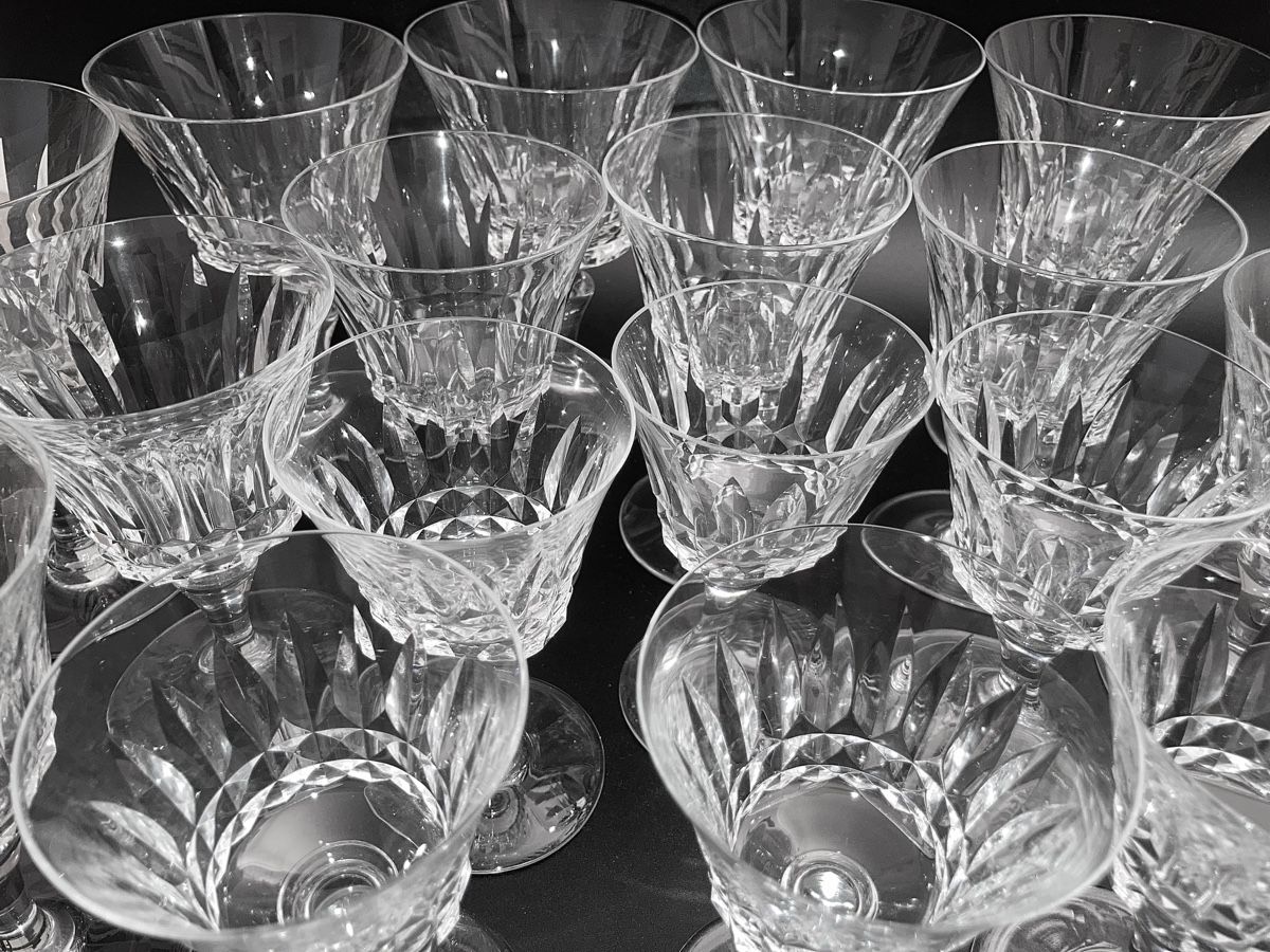 Baccarat Bicchieri: 19 Baccarat Gläser des Modells Piccadilly – Nuovo (secondo la descrizione) da Luzern venduto da downtonabbey 4
