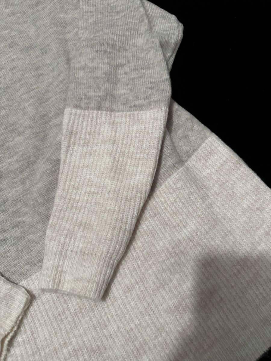 Pullover & Sweatshirts: Kuscheliger Damenpullover Gr. M beige-grau gestreift – Gebraucht aus Siebnen von luana_cataleya 2