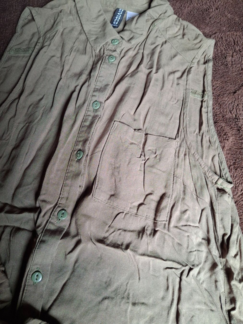 H&M Camicette: Chemise sans manche taille 34 marque H&M – Usato da Villiers venduto da san_jn5w 2