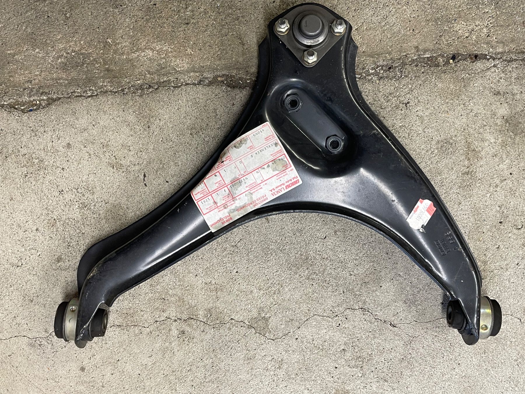Lancia Tutti pezzi di ricambio auto: Lancia Beta - Querlenker rechts – Nuovo (secondo la descrizione) da Romanshorn venduto da BillyTG