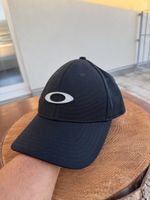 Oakley Cap schwarz A-Flex Grösse S/M wie neue oryginal