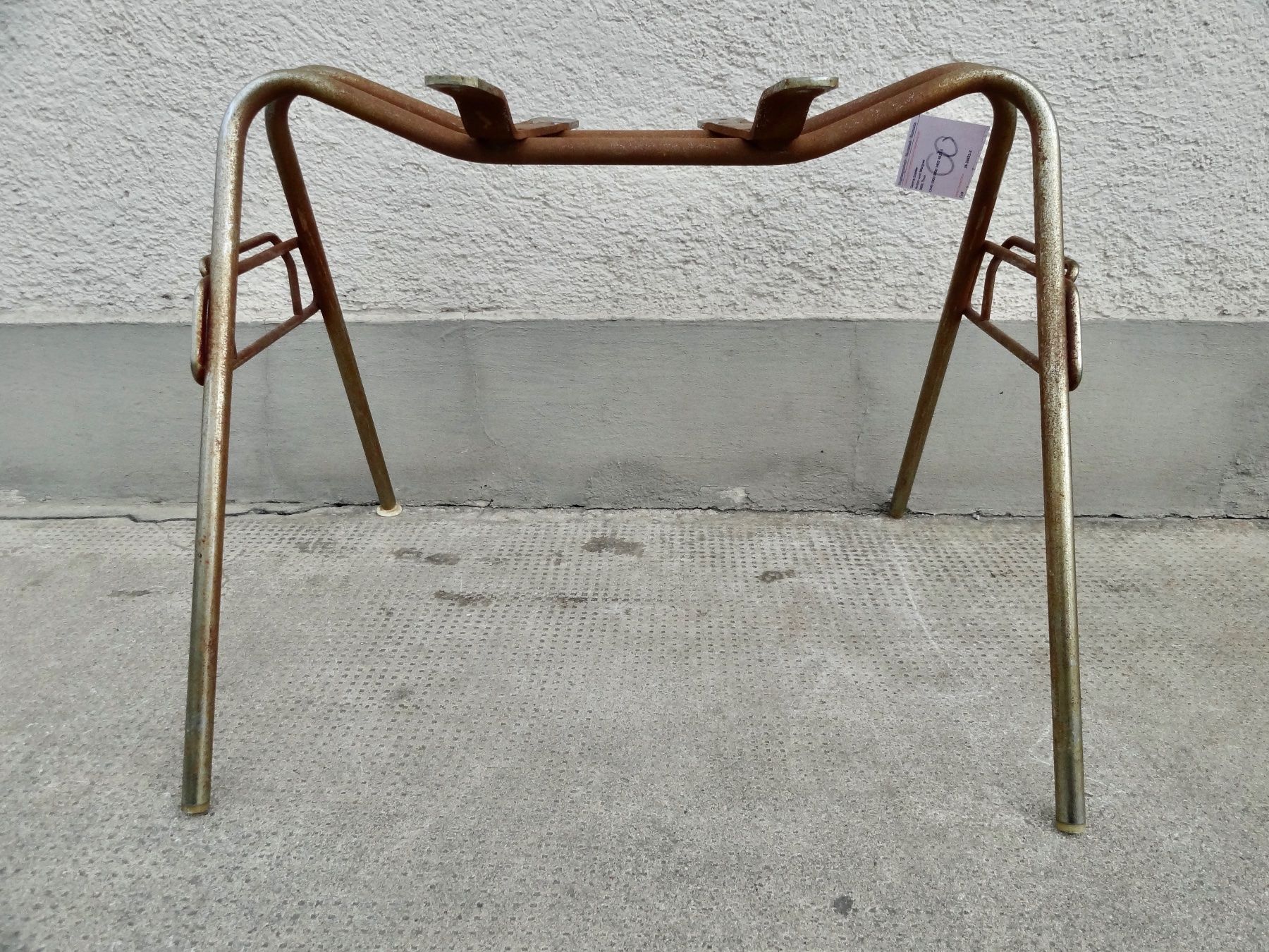Eames Chaises: Eames Side Chair Base Stacking Base – D'occasion à Kerzers par zimmergruen 6
