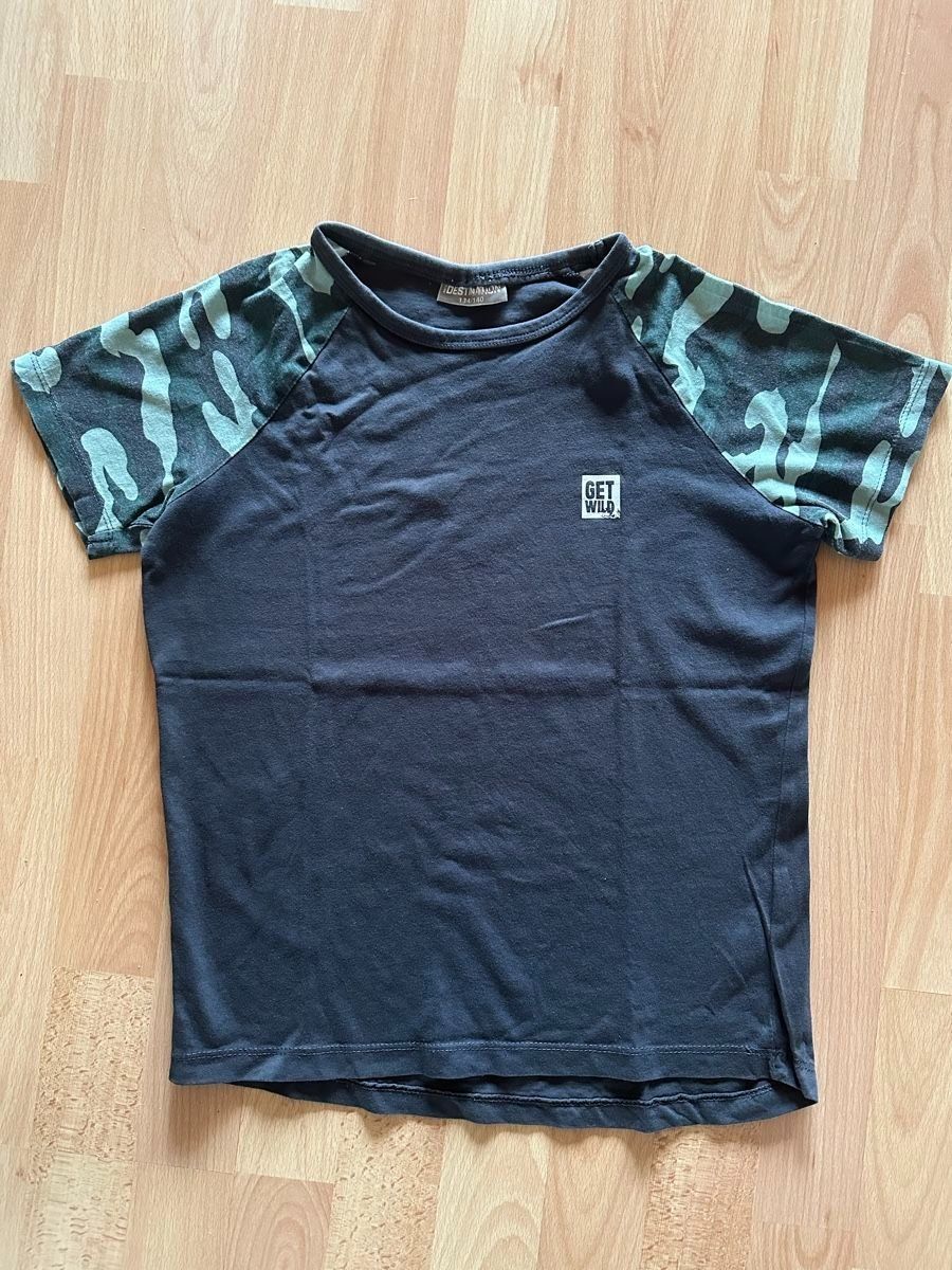 Hemden, T-Shirts & Polos: T-Shirt Gr. 134-140 cm – Gebraucht aus Churwalden von BarBa727