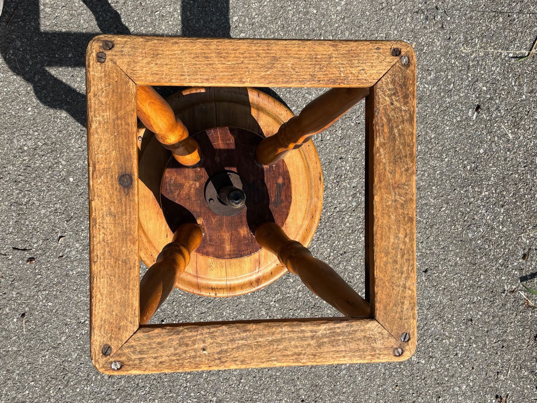 Hocker: Schraubhocker, Werkstatthocker, Spindelhocker – Gebraucht aus Luzern von Sontru 2