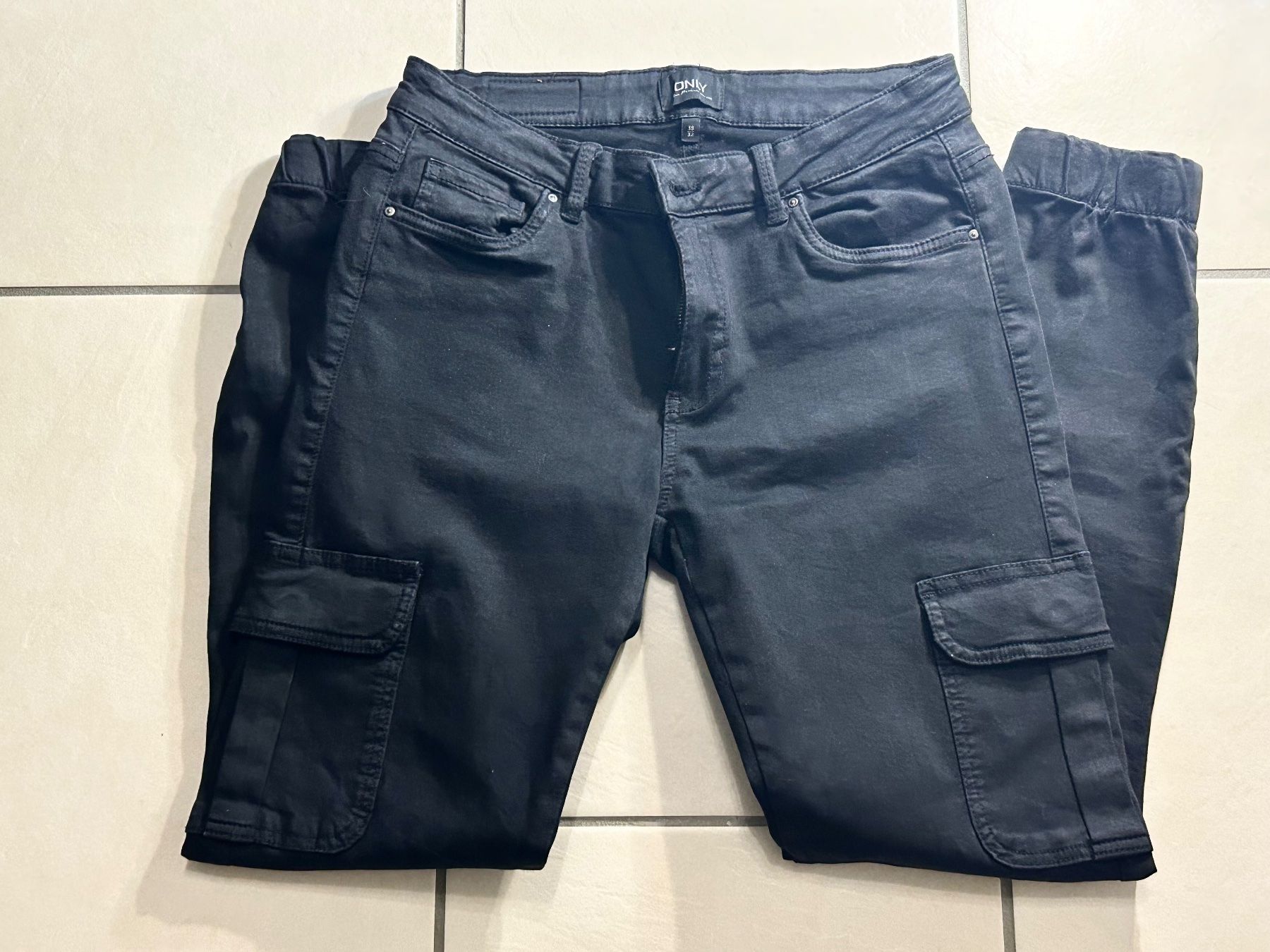 Only Jeans: Jeans cargo – Usato da Bellinzona venduto da RossoScarlatto 2
