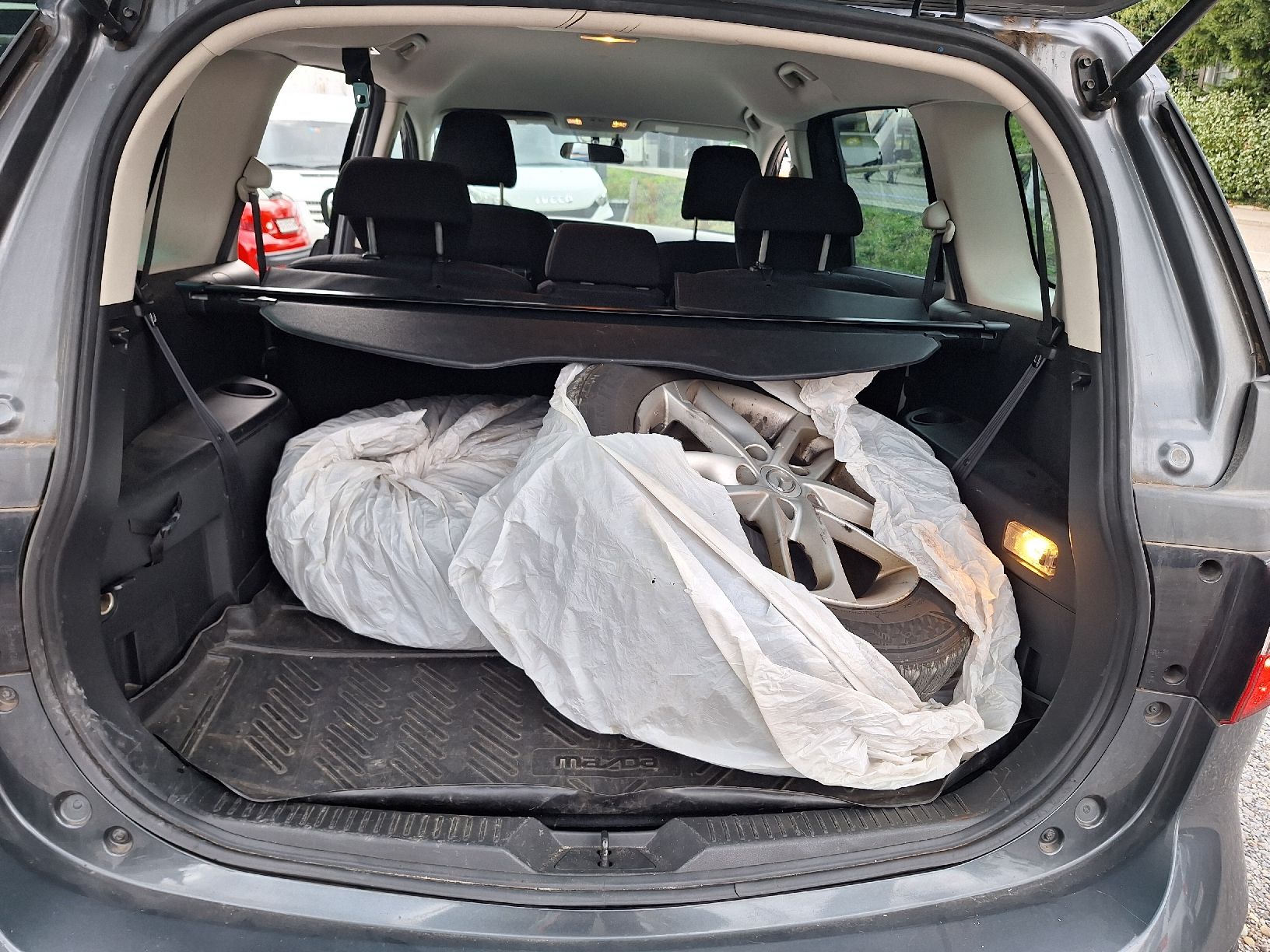 Mazda Autos: mazda 5 2.0DIS – Gebraucht aus St. Gallen von AutoSG 5