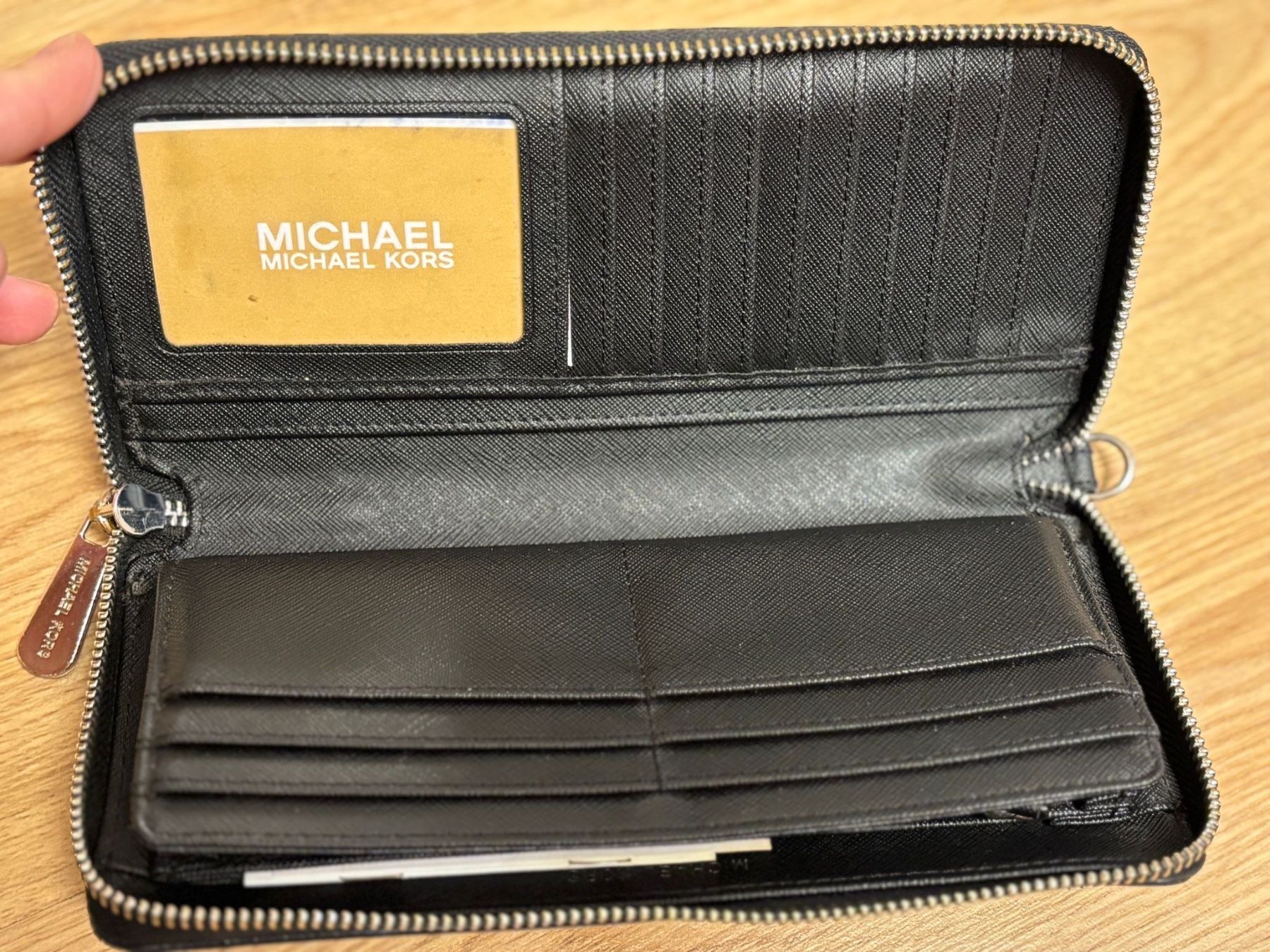 Michael Kors Borse da donna: Michael Kors – Usato da Schwaderloch venduto da z_g 4