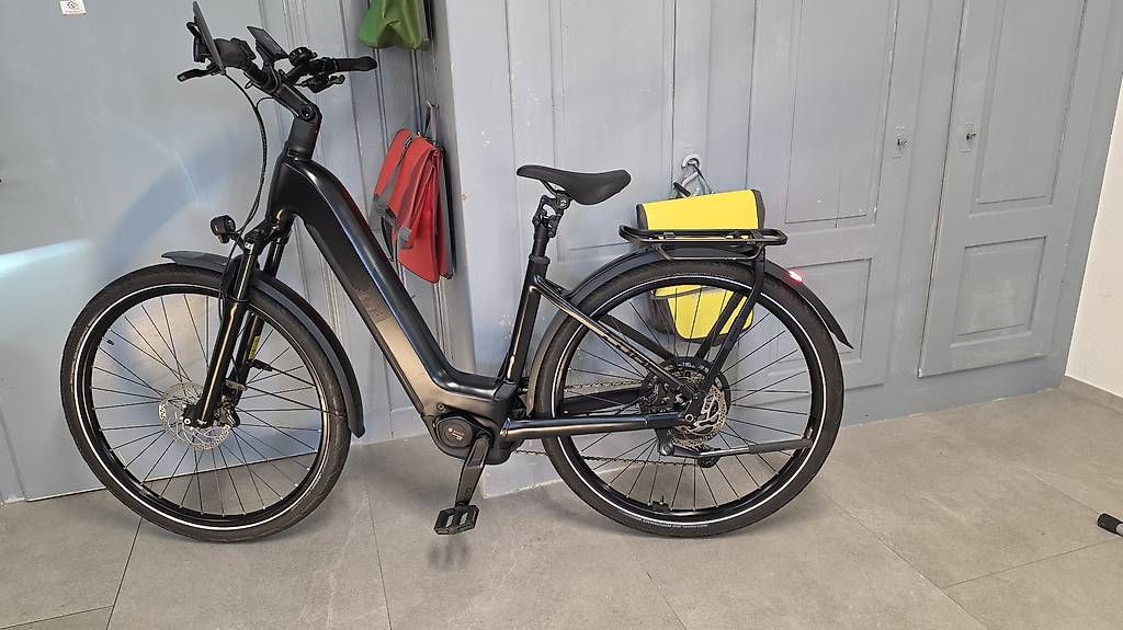 Velos: E-Bike Cube Neuwertig Kathmandu  – Gebraucht aus Bronschhofen von Timi.g 4
