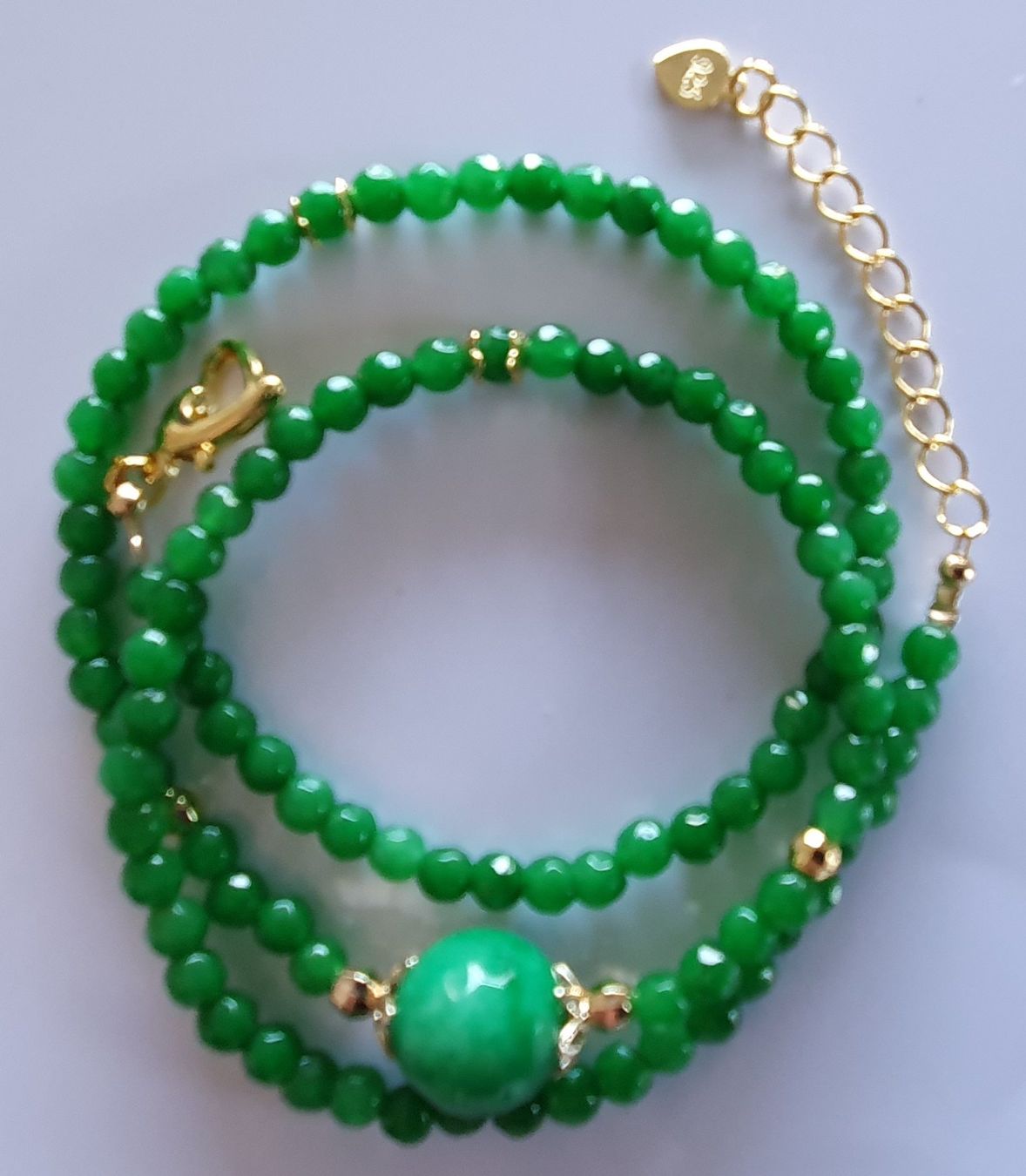 Catenine: Smaragdgrüne Jade Kette 2 – Nuovo e nell'imballaggio originale da Luzern venduto da Cellina1