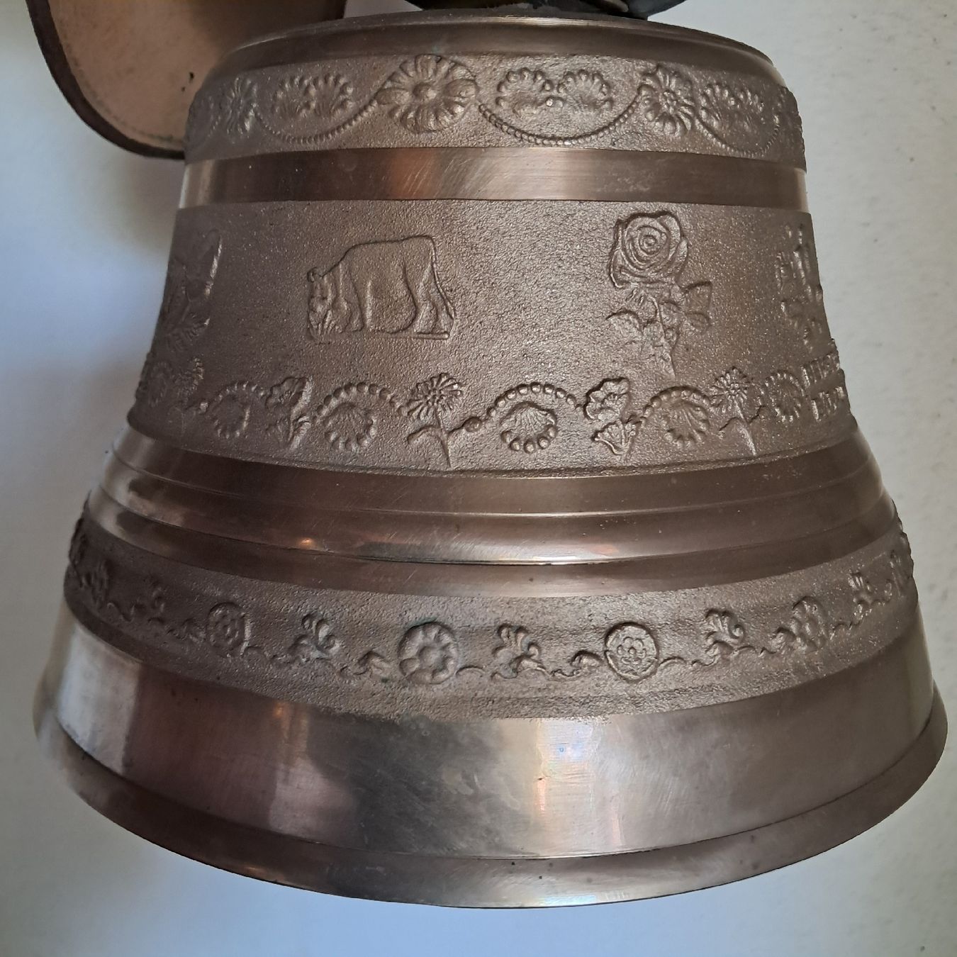 Glocken & Treicheln: PRÄCHTIGE BERGER BÄRAU GLOCKE 1991 – Gebraucht aus Murten von SHETHOF 2