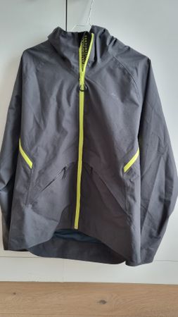 Quechua Regenjacke, Grau/Neon Gelb, Grösse 164, Top Zustand!