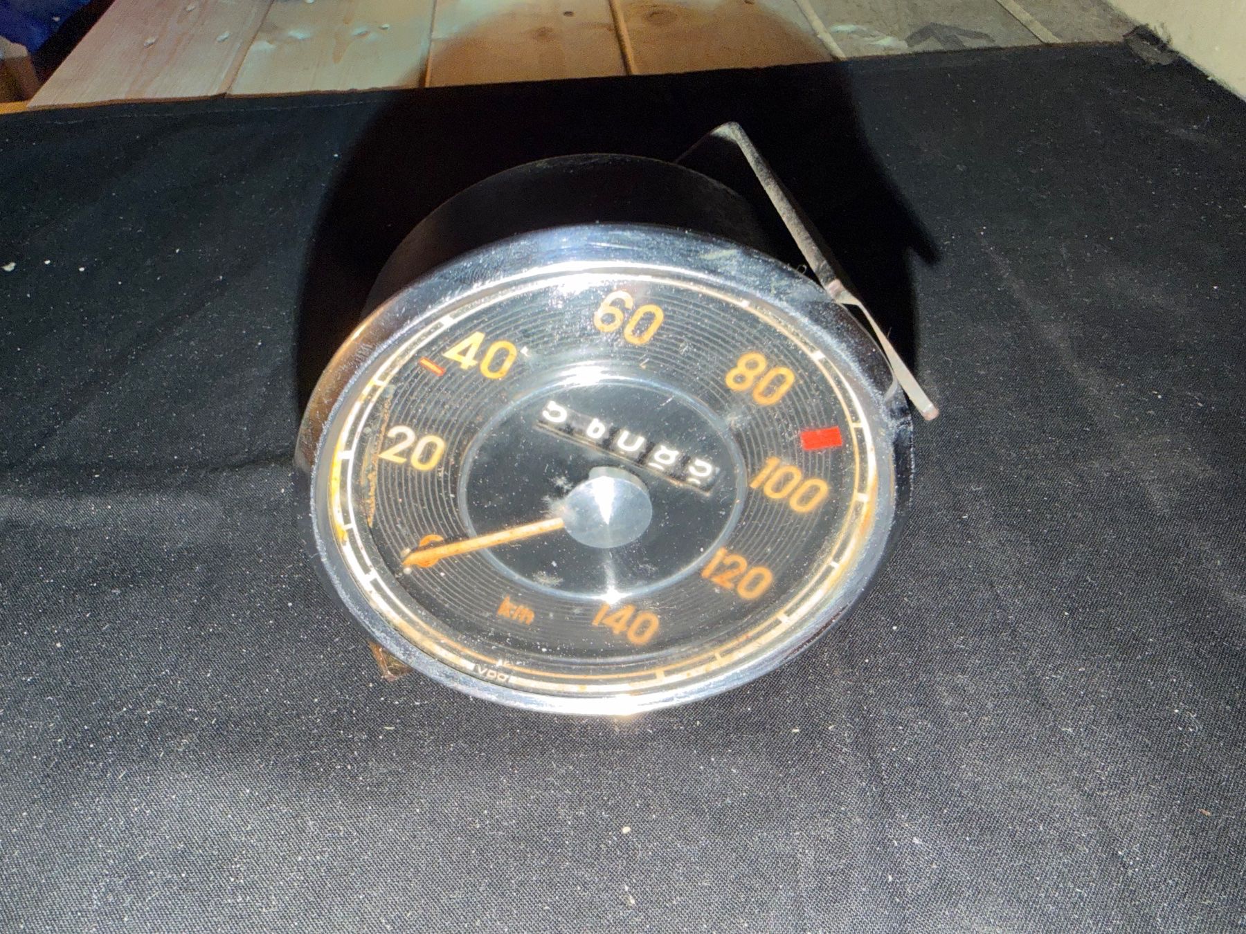 Mercedes-Benz Tutti pezzi di ricambio auto: Mercedes Oldtimer W136 Tacho - Geschwindigkeitsmesser – Usato da Luzern venduto da Basa73 1