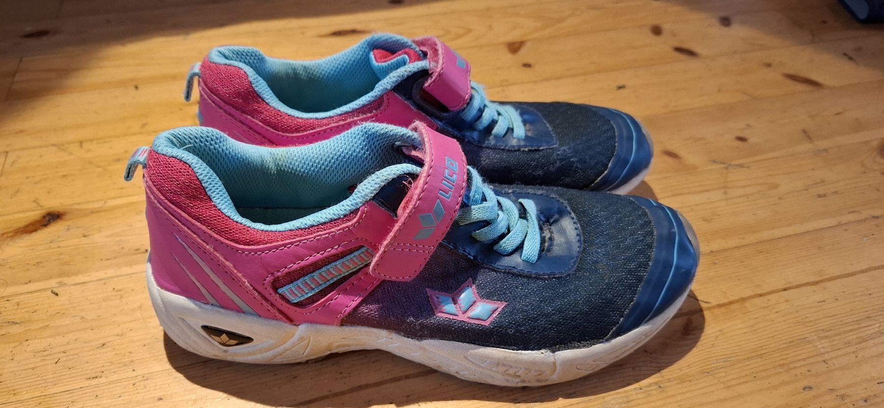 Scarpe per ragazze: Hallenschuhe Gr. 34 – Usato da Niederstocken venduto da Cocos_nut