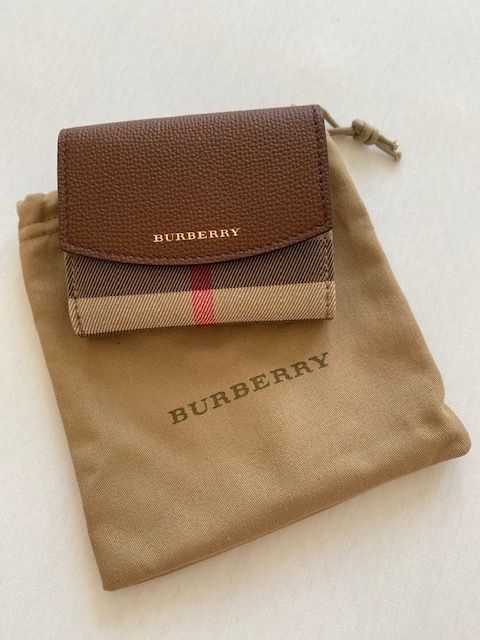 Burberry Portemonnaie: Burberry Geldbörse – Neu und originalverpackt aus Gossau SG von breja