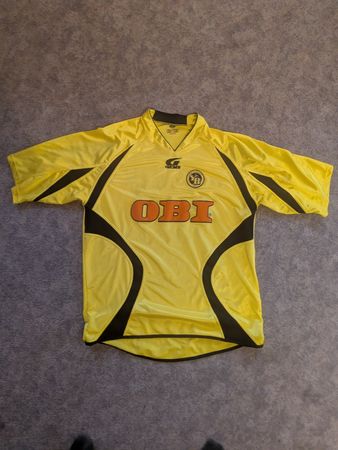 Original YB Fussballtrikot GEMS gelb Grösse XL Varela 19