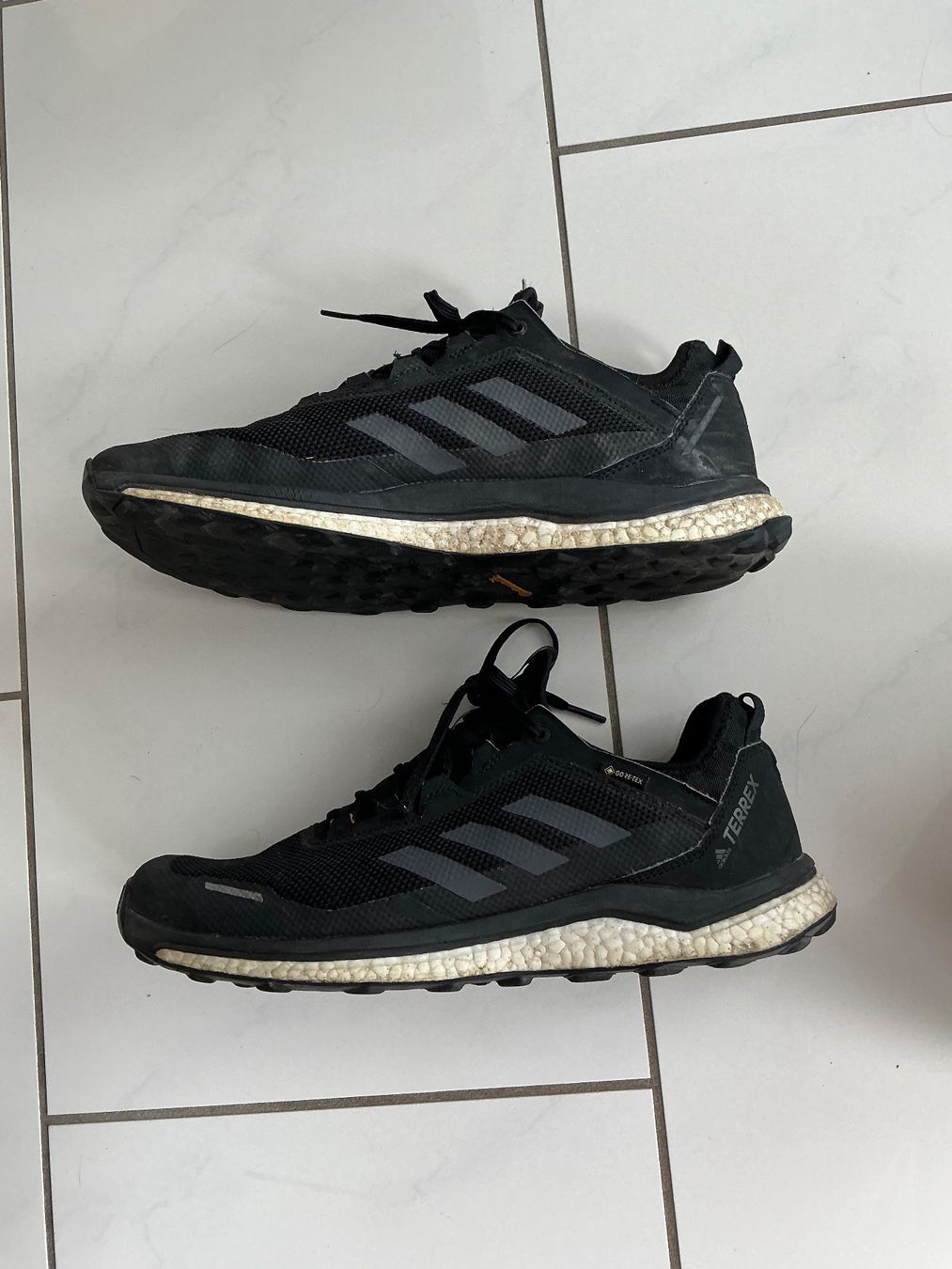 Adidas Herrenschuhe: Adidas Trekking Schuhe Gr.46 – Gebraucht aus Biel-Benken BL von Sahra1 1