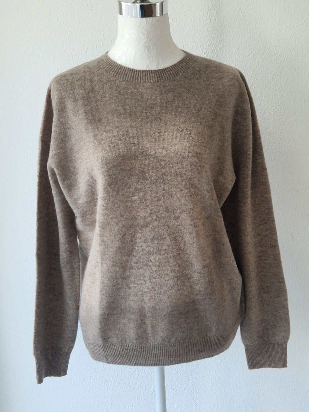Pulls & Sweat-shirts: PULLOVER EN LAINE  – Neuf avec emballage d'origine à Camorino par JPHANDMADE1