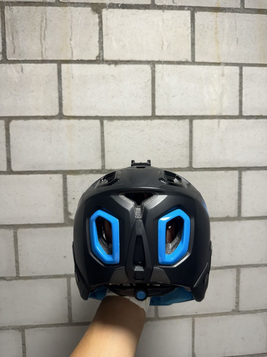 Caschi: MET Parachute Helmet black/blue – Usato da Chur venduto da mau_pmy7 2