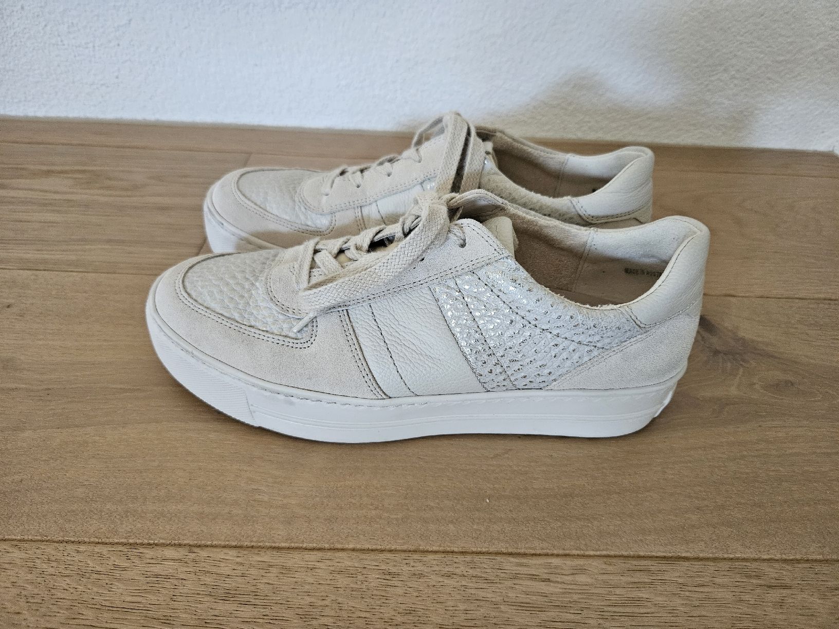 Paul Green Scarpe da donna: Sneakers von Paul Green - Gr. 40 – Usato da Hofstetten SO venduto da Ameisenbaer