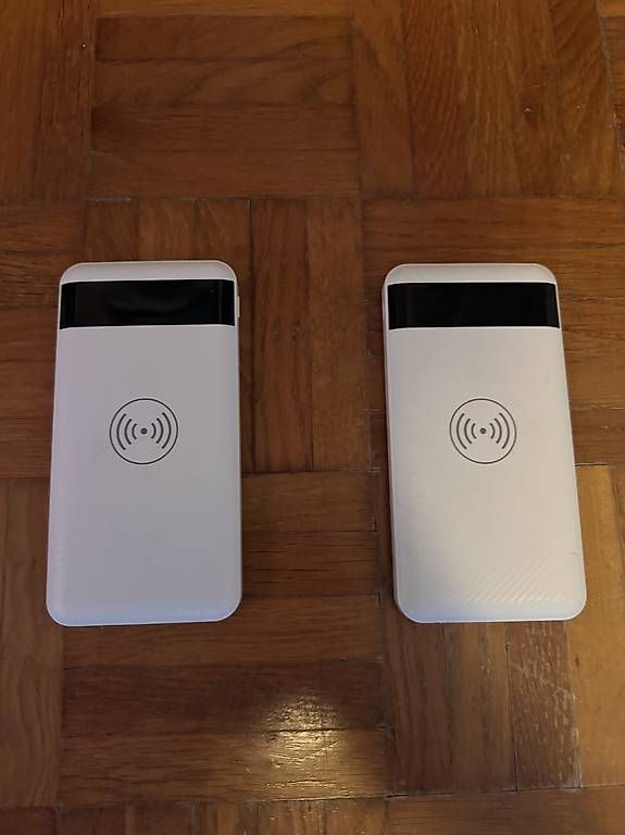 Batterie: 2 batteries externes 10000 MAH – Usato da Morges venduto da bir_9rsr
