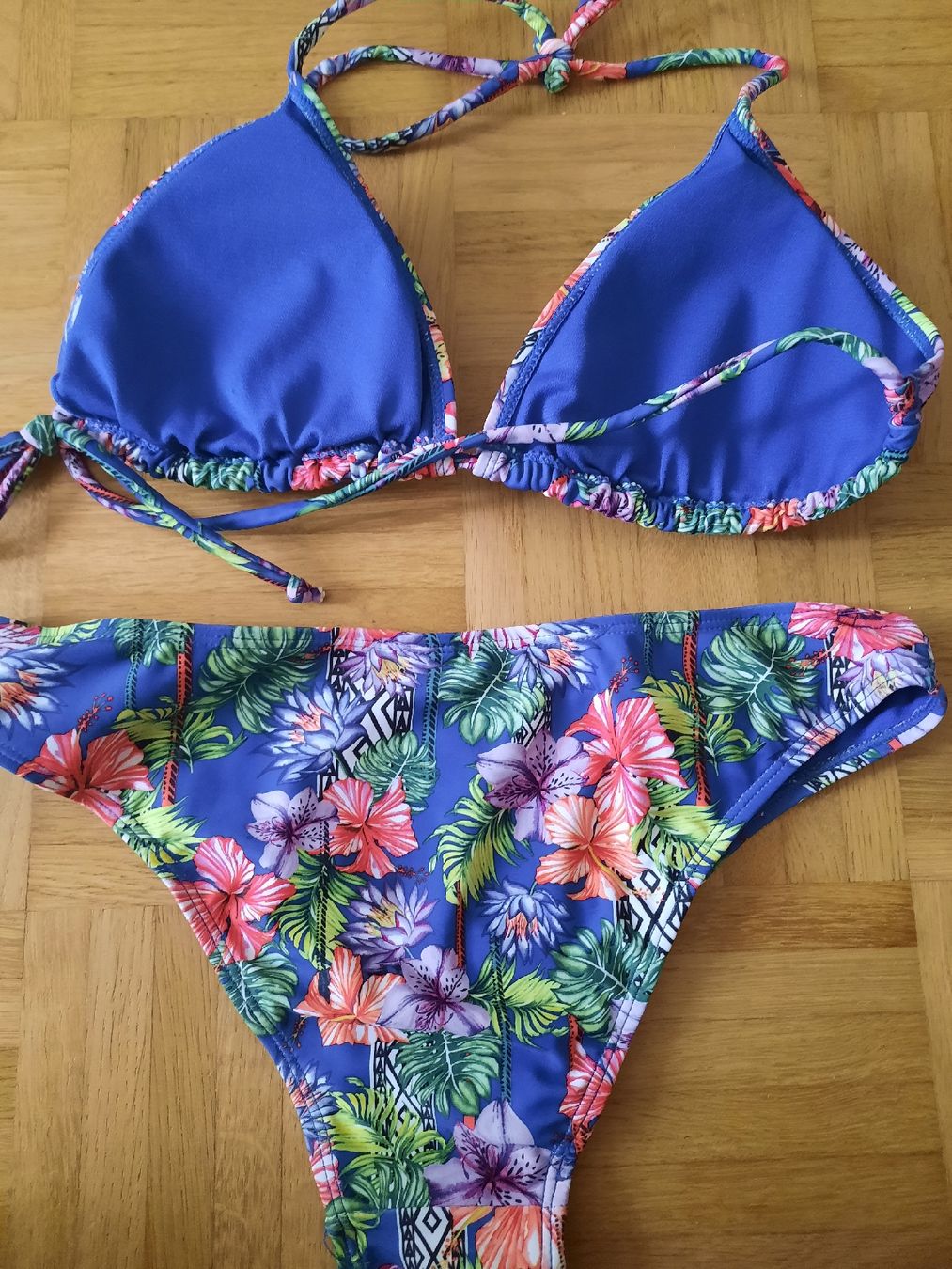 H&M Costumi da bagno & Bikini: Damen Bikini blau Blumenmuster Grösse S neu – Nuovo (secondo la descrizione) da Ettingen venduto da Guggerin 2