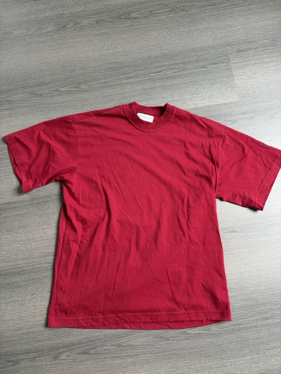 Adidas T-Shirts: Vintage Adidas T-Shirt  – Gebraucht aus Maienfeld von saoma123