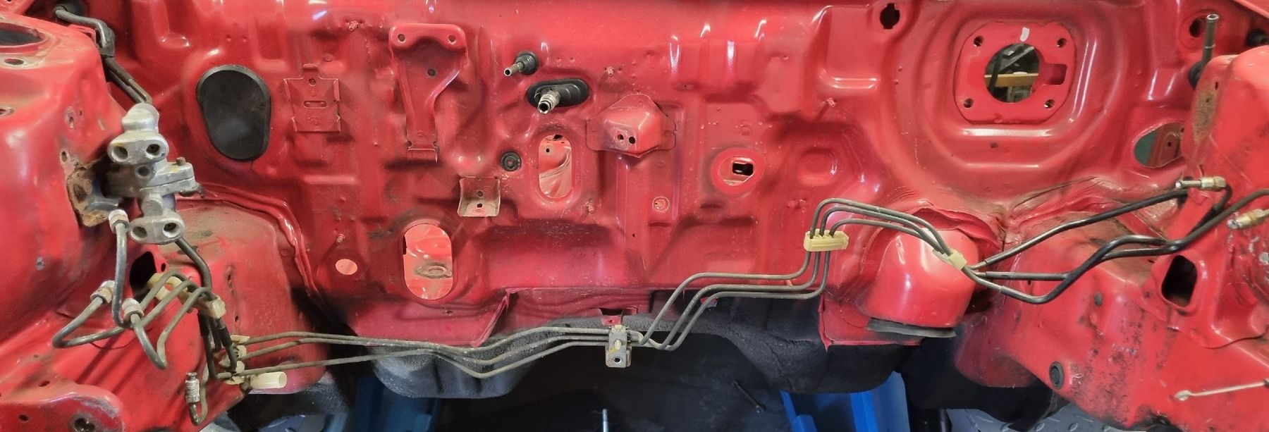 Honda Alle Autoersatzteile: Honda Civic EE9 Bremsleitung Vorne – Gebraucht aus Wangen b. Olten von beechstreet