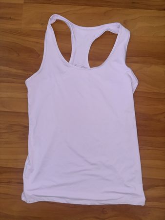 Damen Tanktop Flieder Grösse M neu ohne Etikett