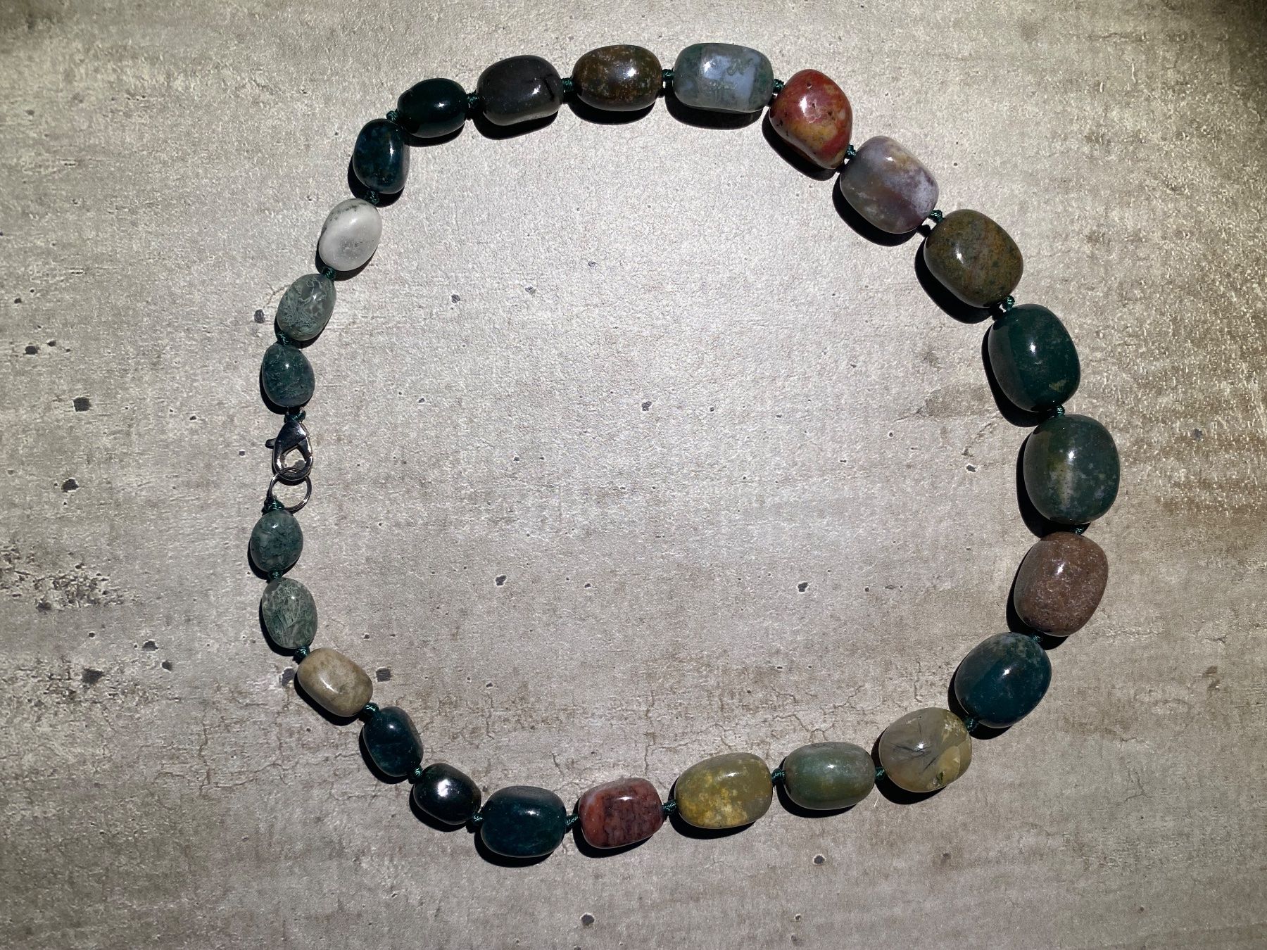 Ketten: Edelstein Halskette - multicolor Jade – Neu und originalverpackt aus Laax GR von krippenfiguren-laax 1