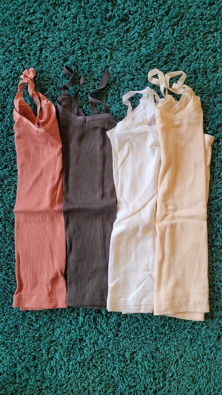 Camicette, T-shirt & Top: 4er Set Mädchen Tops, Gr. 134/140 – Usato da Warth venduto da aussieaussie