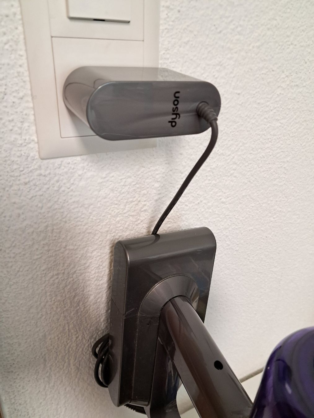 Dyson Aspirateurs & Accessoires: Dyson V11 Absolute Extra Staubsauger – Défectueux à Weinfelden par Da-ryn01 7
